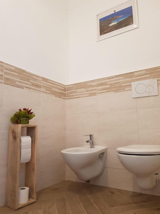 Casa Di Giu Bed & Breakfast Porto Torres Exterior photo